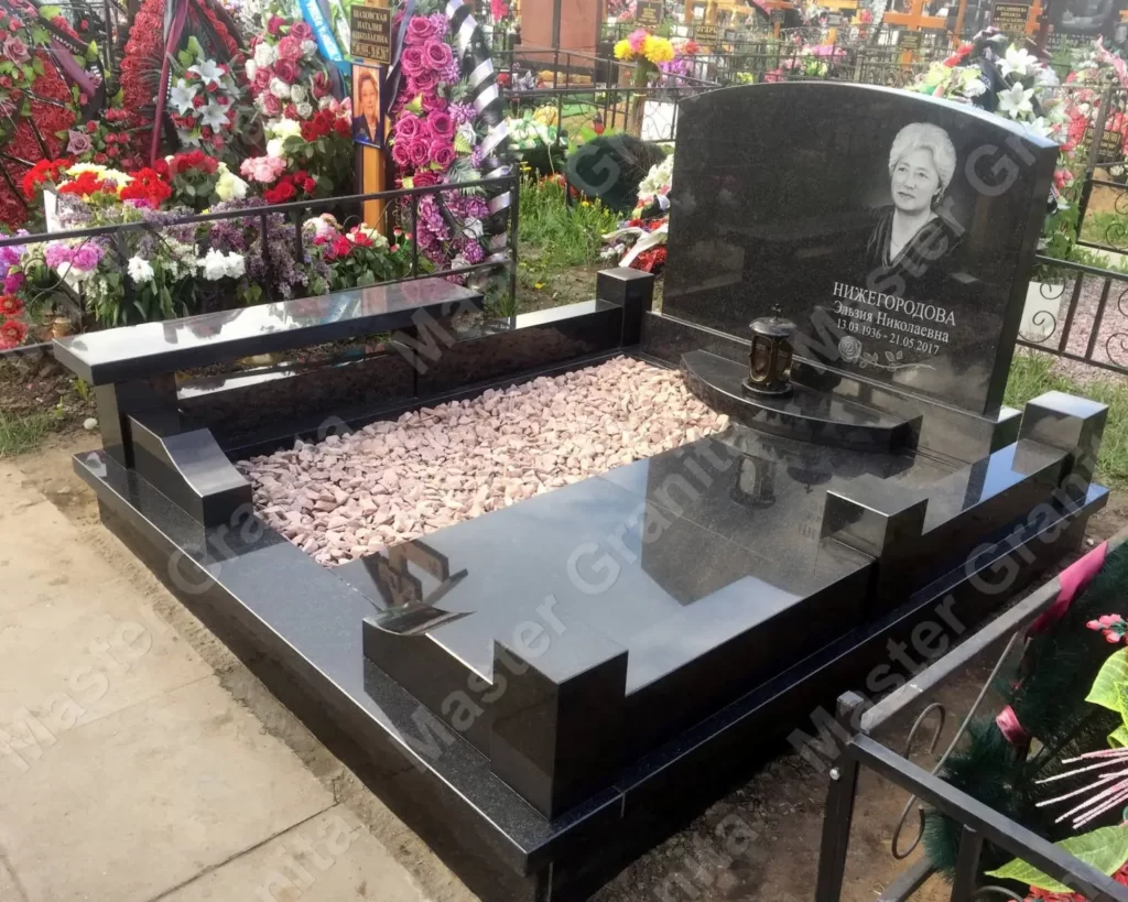 МЕМОРИАЛЬНЫЙ КОМПЛЕКС №010218