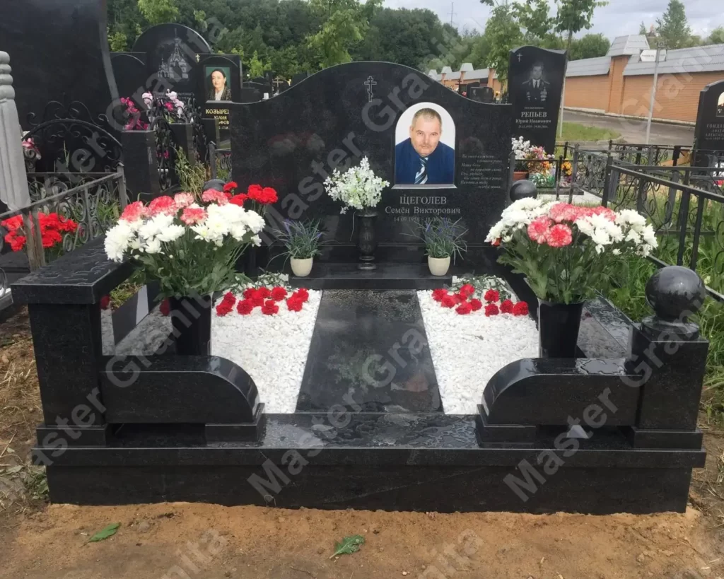 МЕМОРИАЛЬНЫЙ КОМПЛЕКС №030418