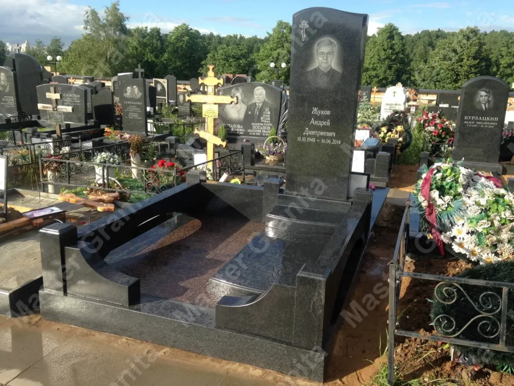 МЕМОРИАЛЬНЫЙ КОМПЛЕКС №040515