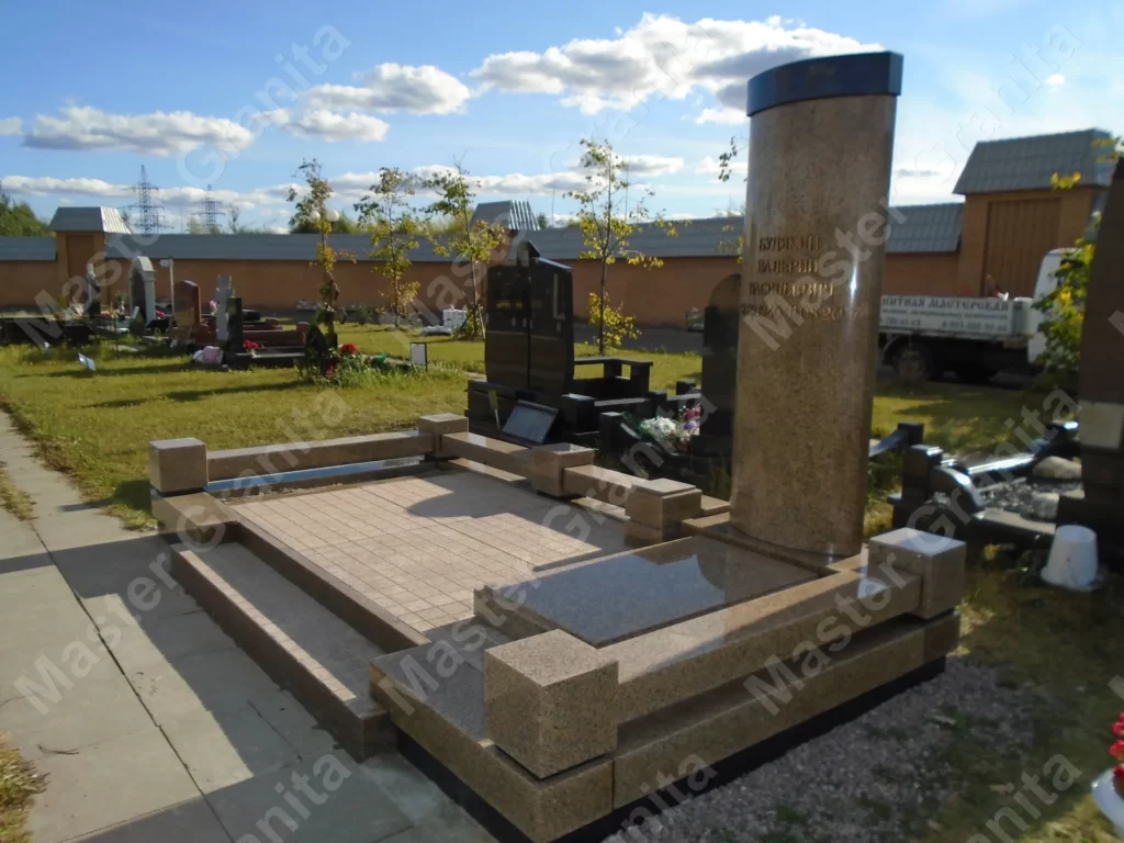 МЕМОРИАЛЬНЫЙ КОМПЛЕКС №040718