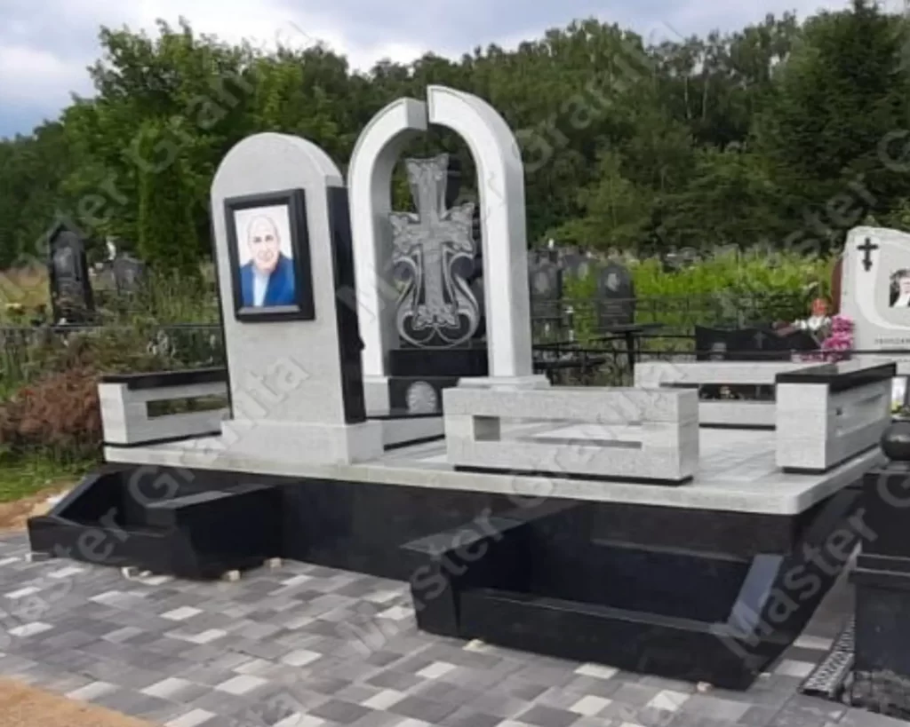 МЕМОРИАЛЬНЫЙ КОМПЛЕКС №050322