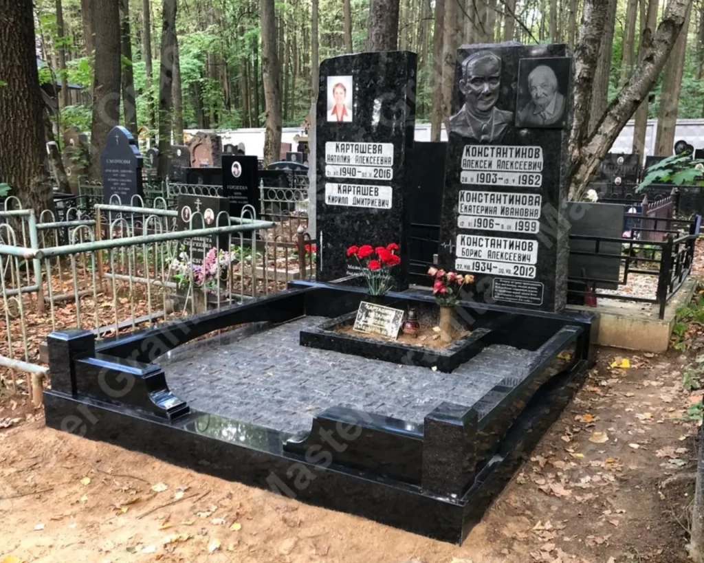 МЕМОРИАЛЬНЫЙ КОМПЛЕКС №050618