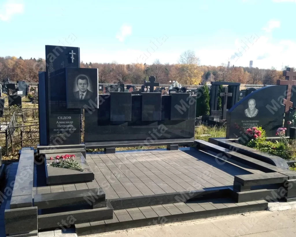 МЕМОРИАЛЬНЫЙ КОМПЛЕКС №070518